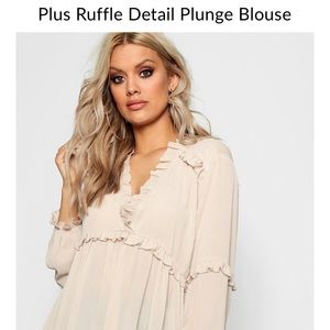 NWT Boohoo Ruffle Blouse